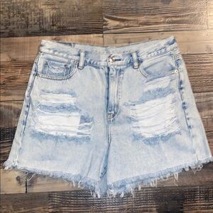 American Eagle distressed Jean shorts size 10